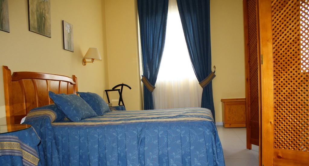 Hotel Villa Ducal Osuna Zimmer foto